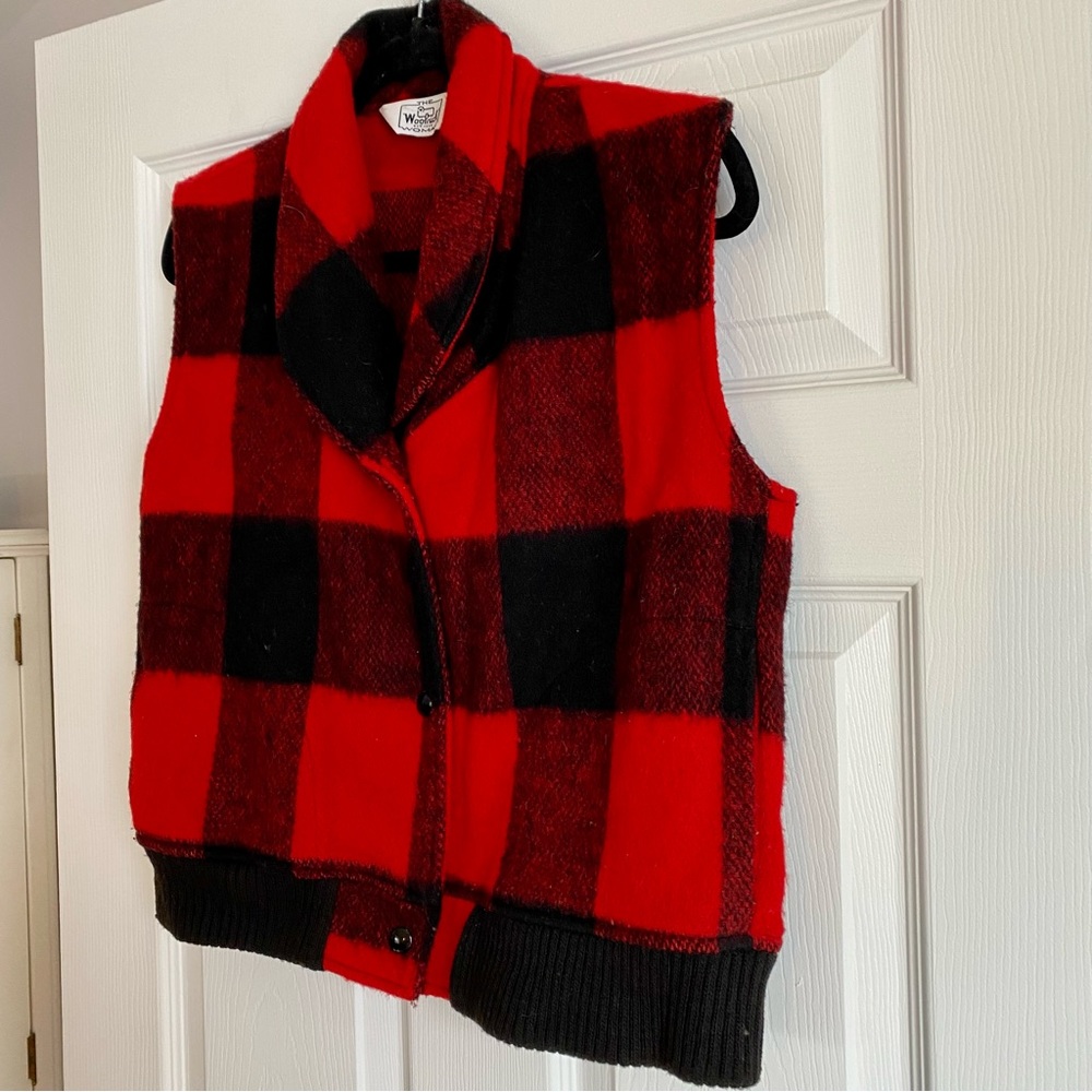 Vintage Woolrich Vest Size Medium classic red& black Buffalo Plaid